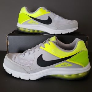 MENS Nike